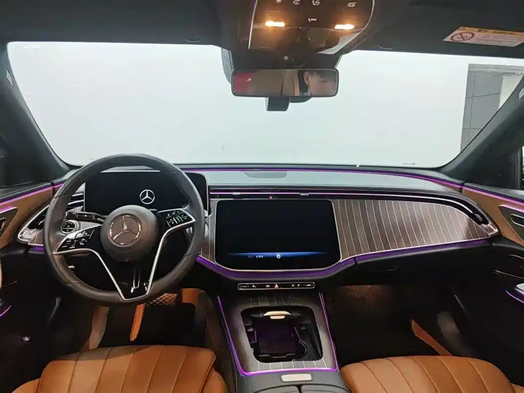 Mercedes-Benz E-Class 2024 E 300 L Fashion фото 5