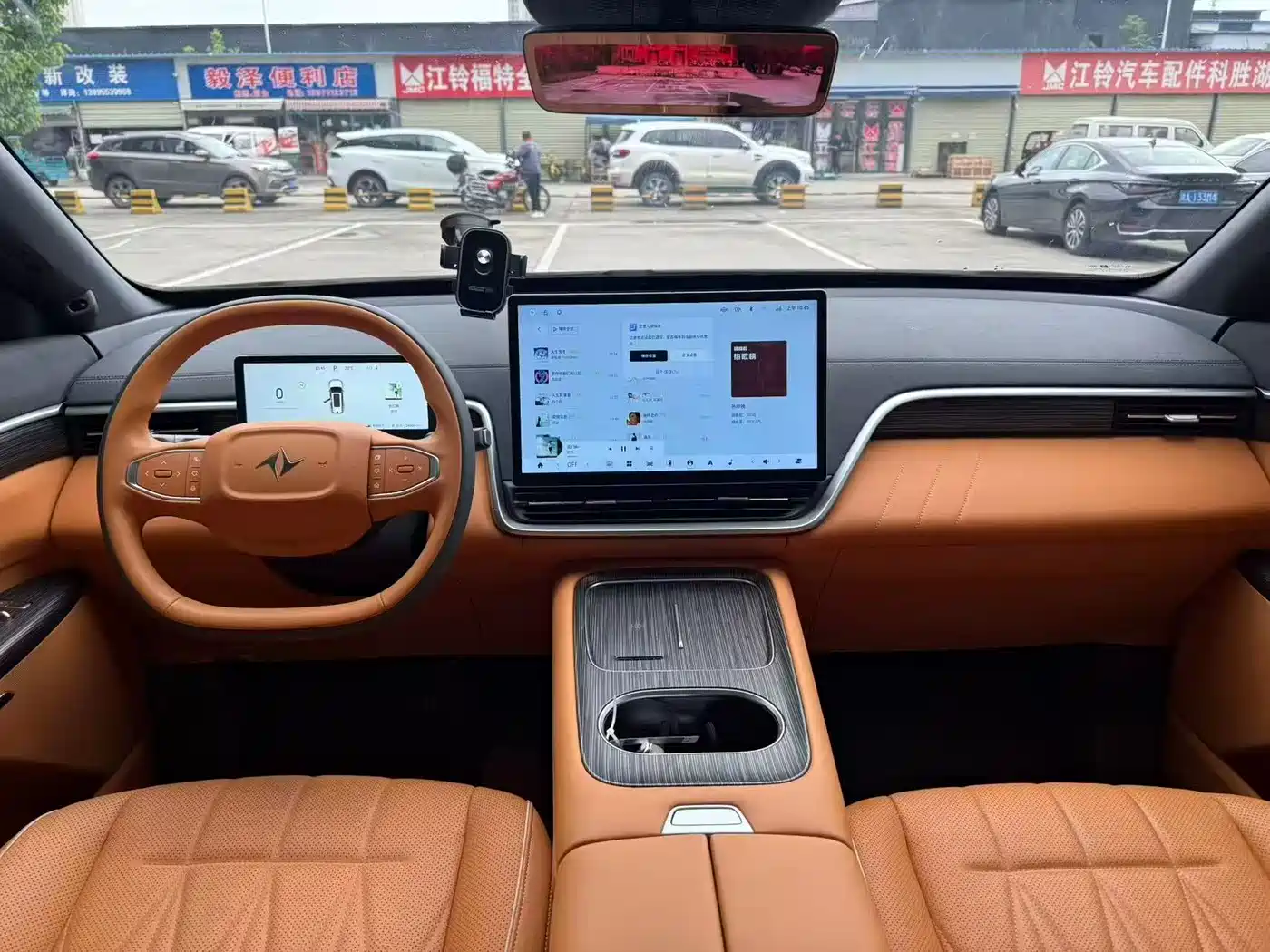 Dongfeng Yipai eπ008 2025 210Max Ruyi Edition 5-Seater фото 4