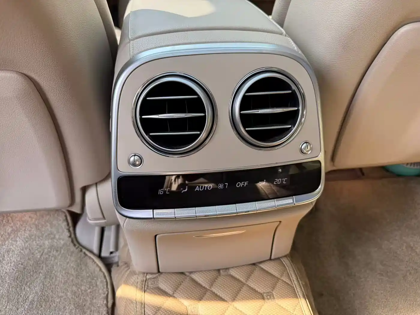 Mercedes-Benz S-Class 2016 S 320 L Luxury фото 11