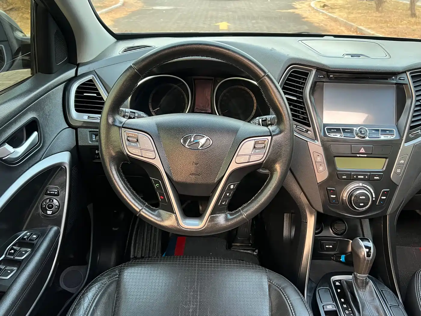 Hyundai Santa Fe 2013 2.4L Automatic AWD Premium фото 14