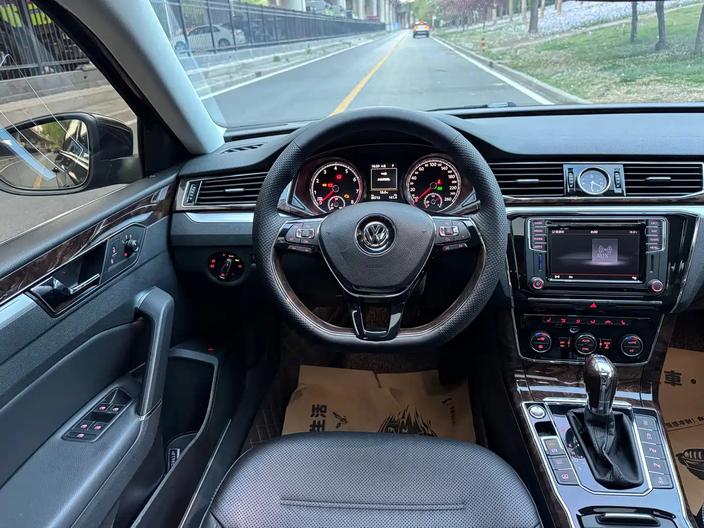 Volkswagen Passat 2016 380TSI DSG Premium Edition фото 7