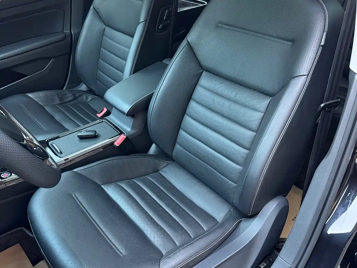 Volkswagen Passat 2016 380TSI DSG Premium Edition фото 16