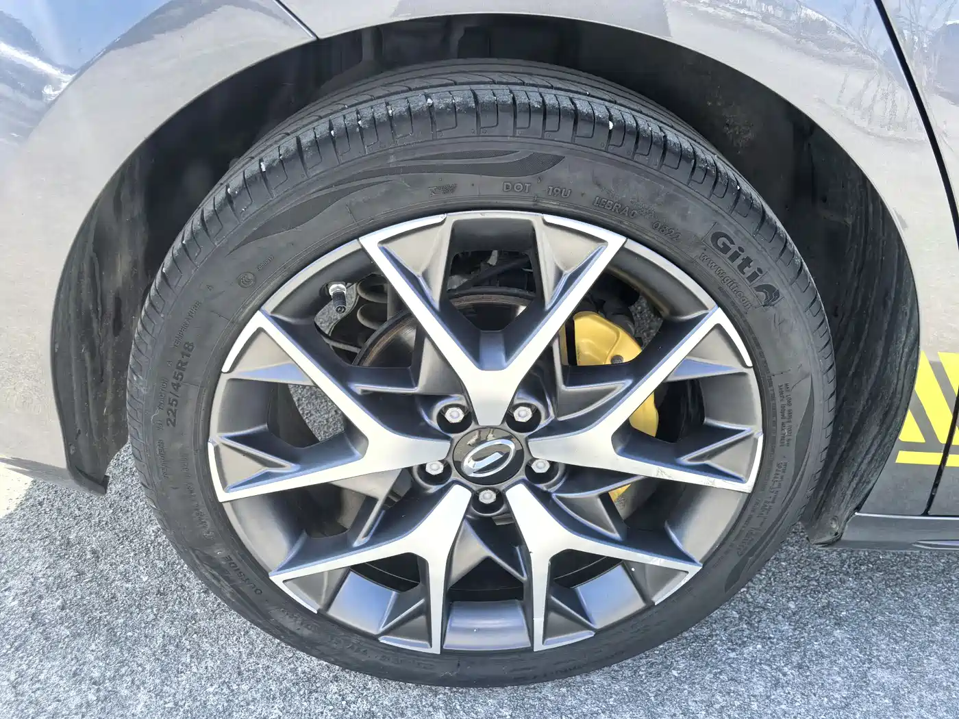 GAC Trumpchi Trumpchi Emkoo 2022 270T DCT J16 R-style Track Edition фото 16