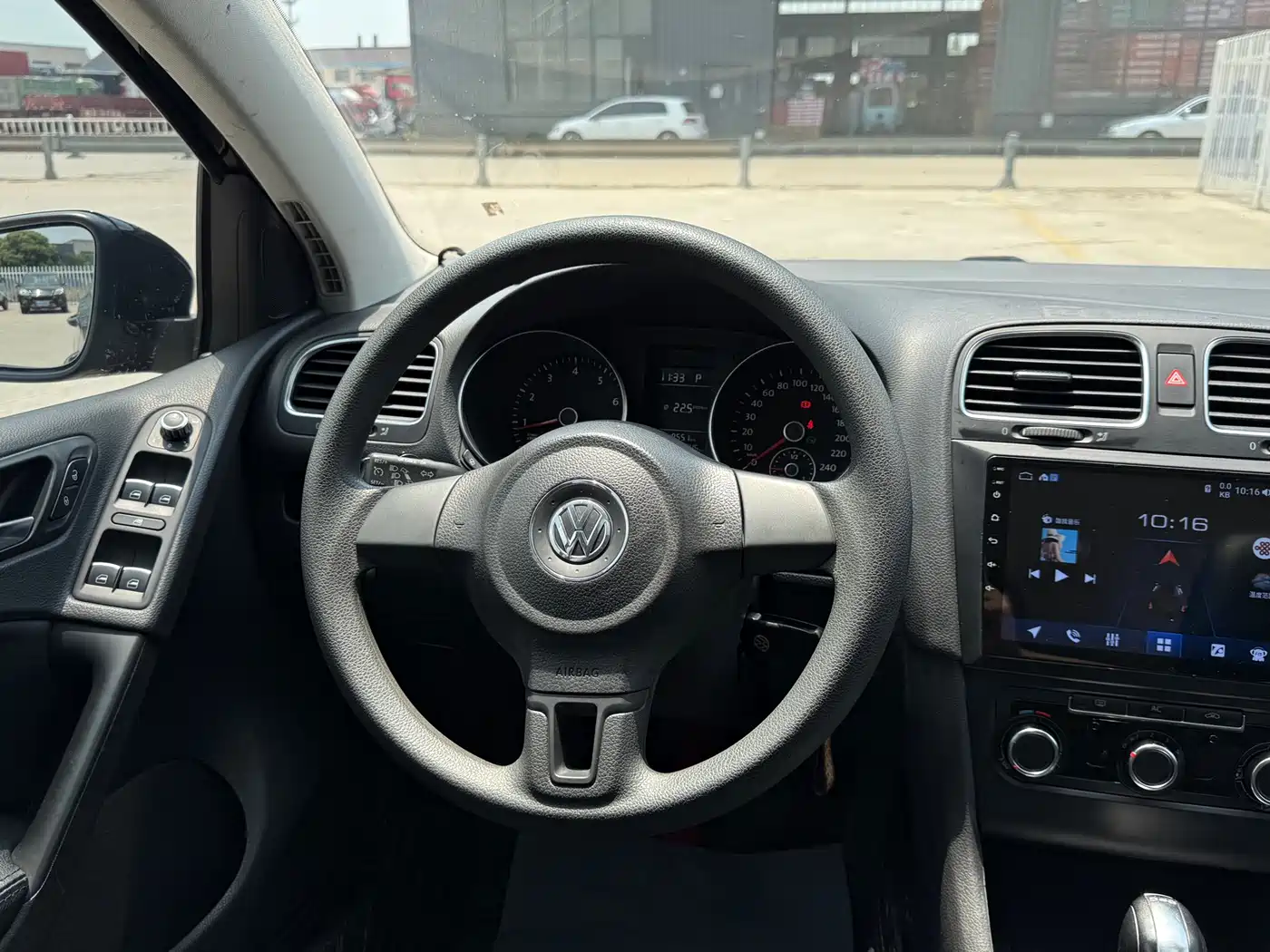 Volkswagen Golf 2011 1.4TSI Auto Comfort фото 12