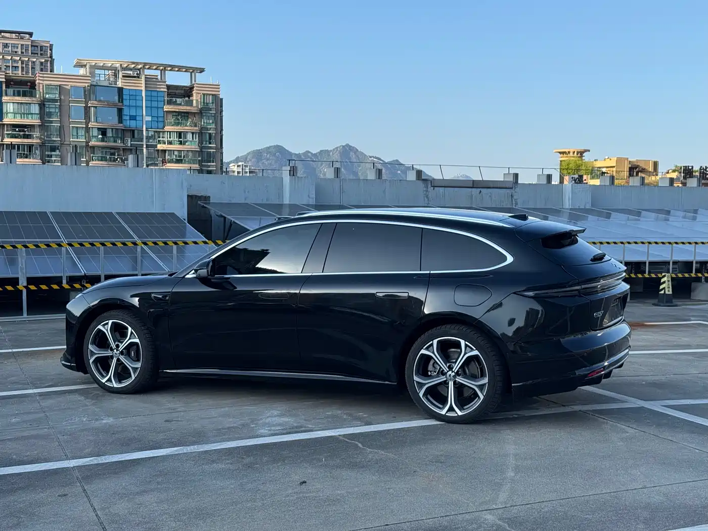NIO ET5T 2025 75kWh Touring фото 6