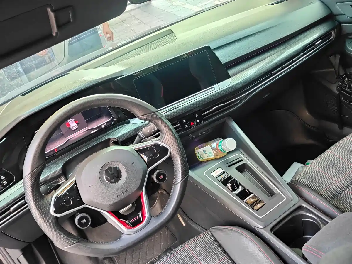 Volkswagen Golf GTI 2021 Facelift 380TSI DSG GTI фото 4
