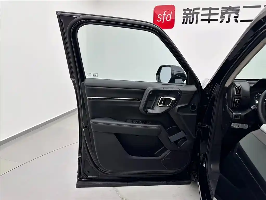 Haval Second-Generation Big Dog New Energy 2023 DHT-PHEV 105km Trendy Electric Edition Plus фото 8