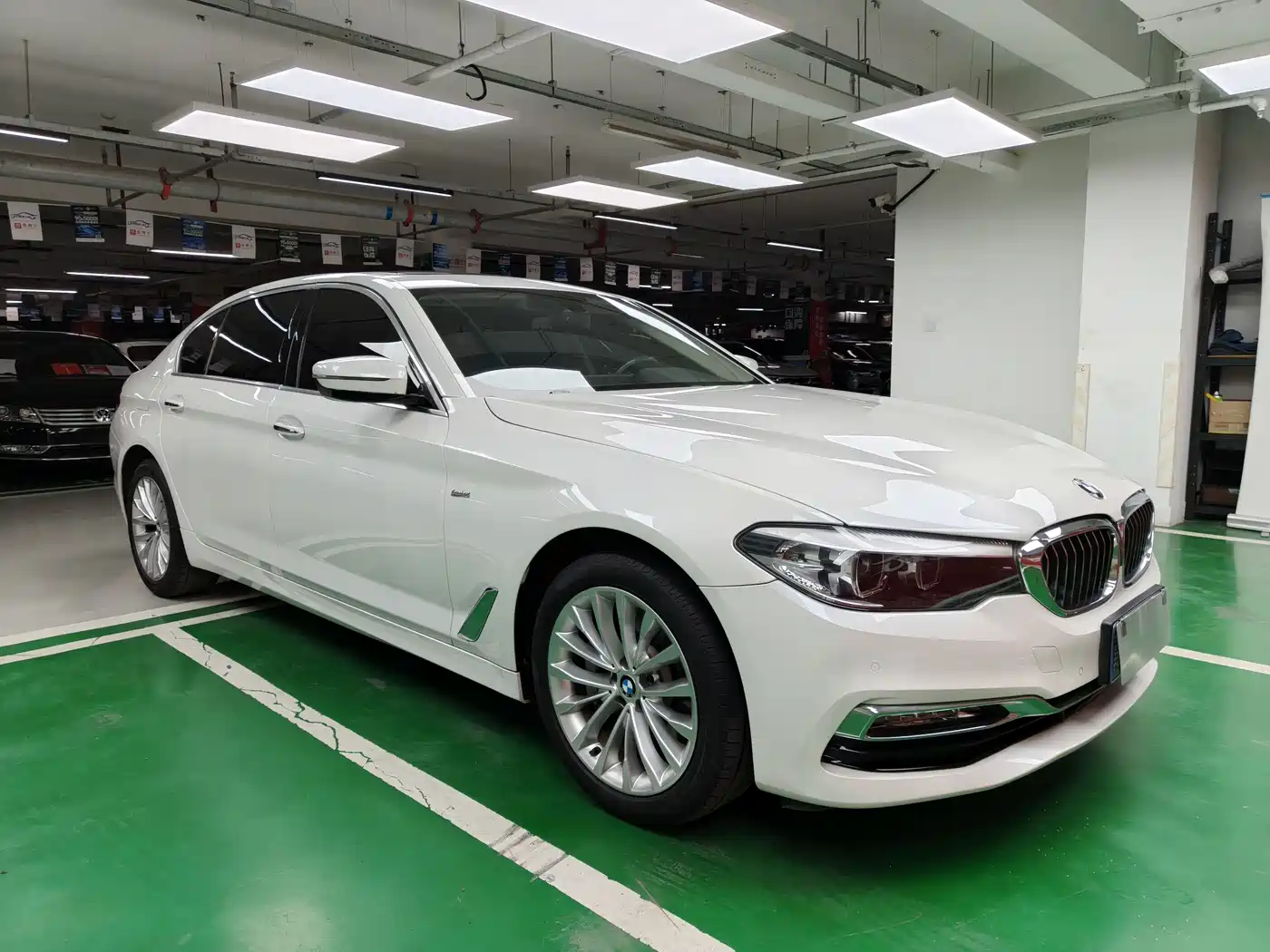 BMW 5 Series 2018 Facelift 530Li Leading Luxury Package фото 3