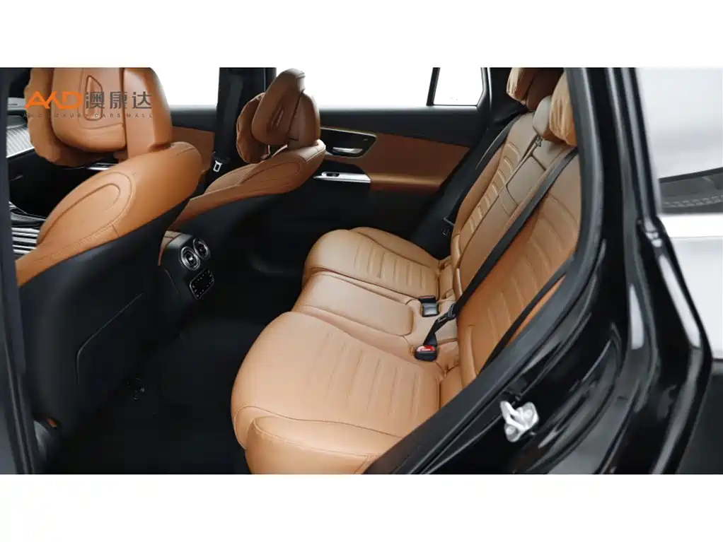 Mercedes-Benz GLC 2023 Facelift GLC 260 L 4MATIC Sport 5-Seater фото 7
