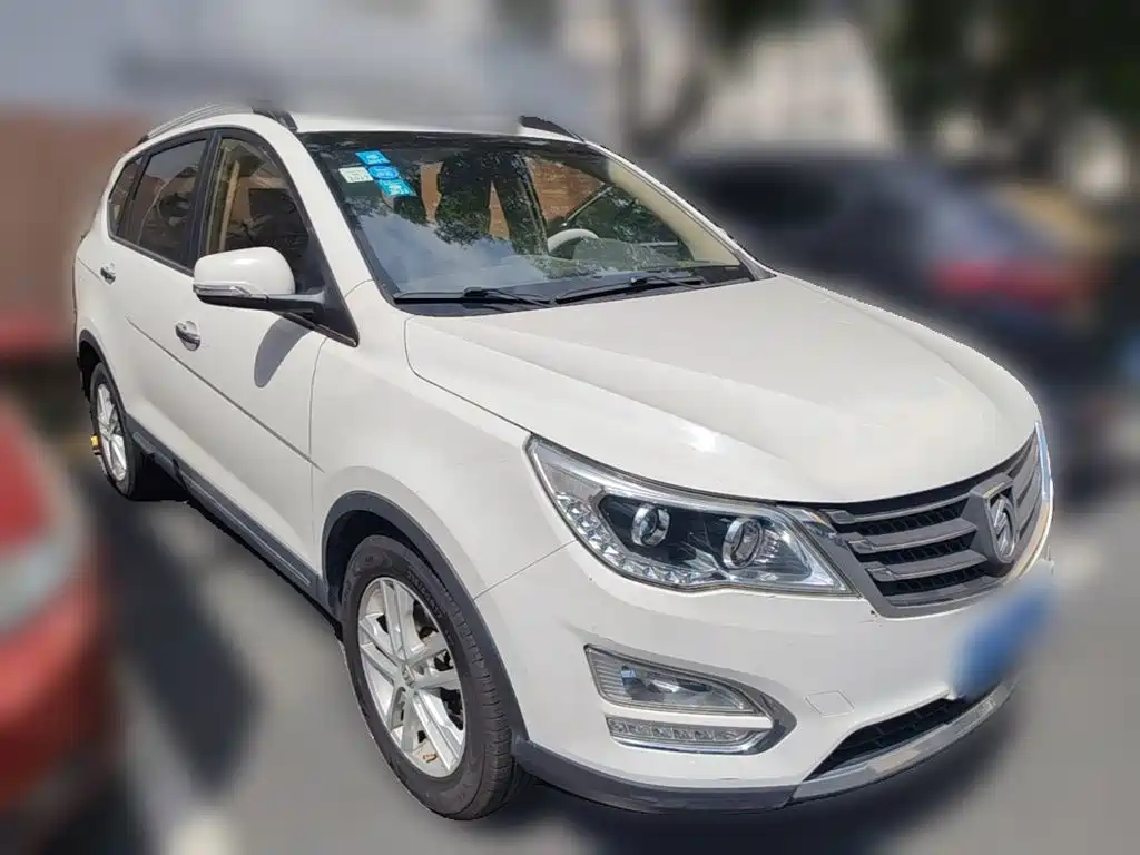 Baojun 560 2015 2015 1.8L Manual Elite