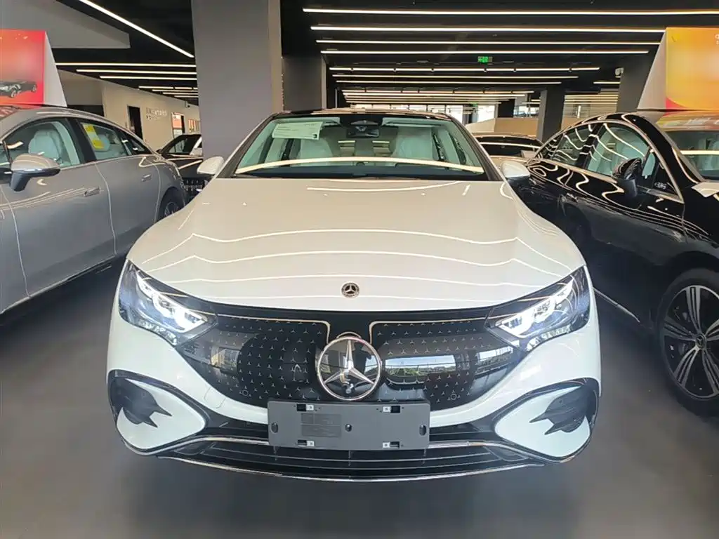 Mercedes-Benz EQE 2025 500 4MATIC Pioneer фото 3