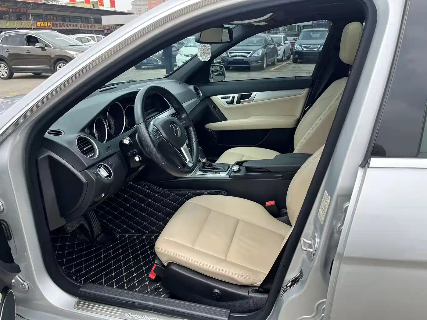 Mercedes-Benz C-Class (Import) 2011 C 200 Fashion Wagon Edition фото 8