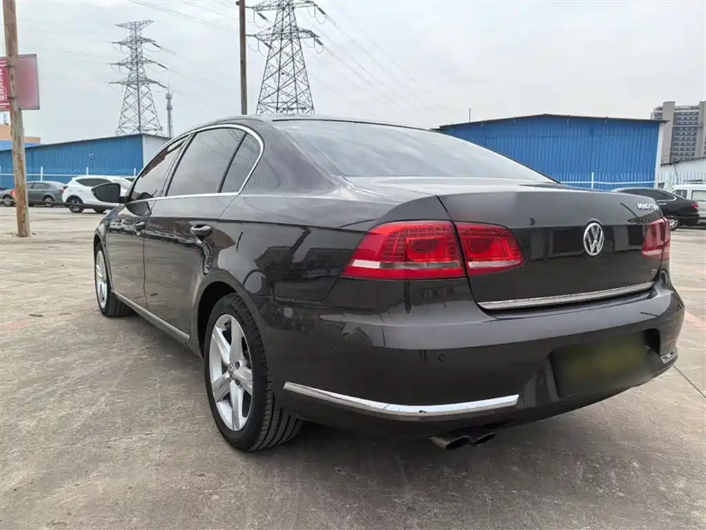 Volkswagen Magotan 2015 Facelift 1.8TSI Premium фото 11
