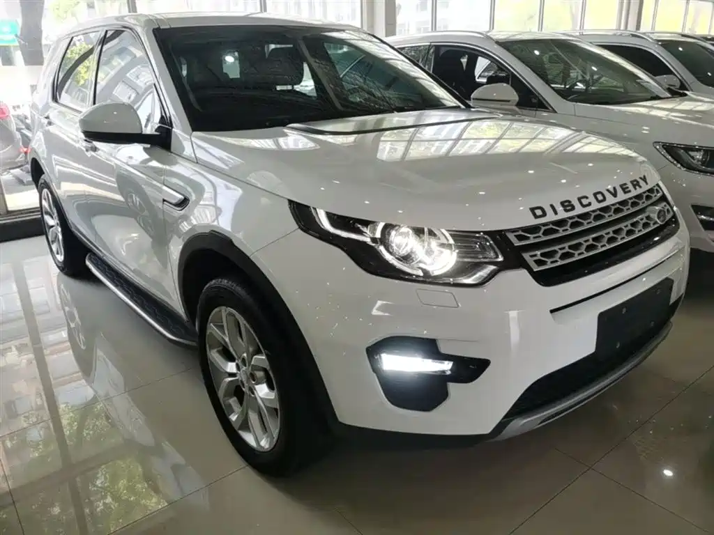 Land Rover Discovery Sport 2016 2.0T HSE фото 4