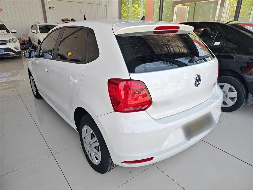 Volkswagen Polo 2018 1.5L Auto Safe Drive фото 5