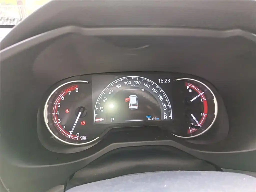 Toyota RAV4 Rongfang 2020 2.0L CVT 2WD Trend Edition фото 8