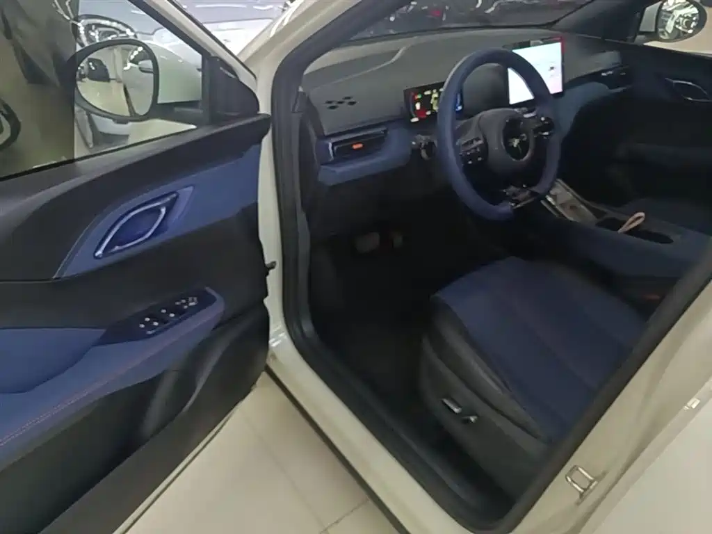 BYD Seagull 2025 305km Freedom фото 16
