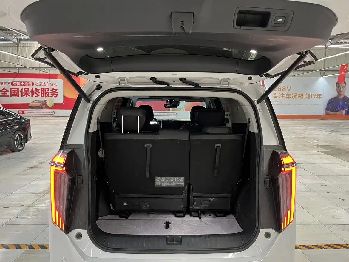 GAC Trumpchi Trumpchi M8 2024 Master Series 400T Ultimate Edition фото 14