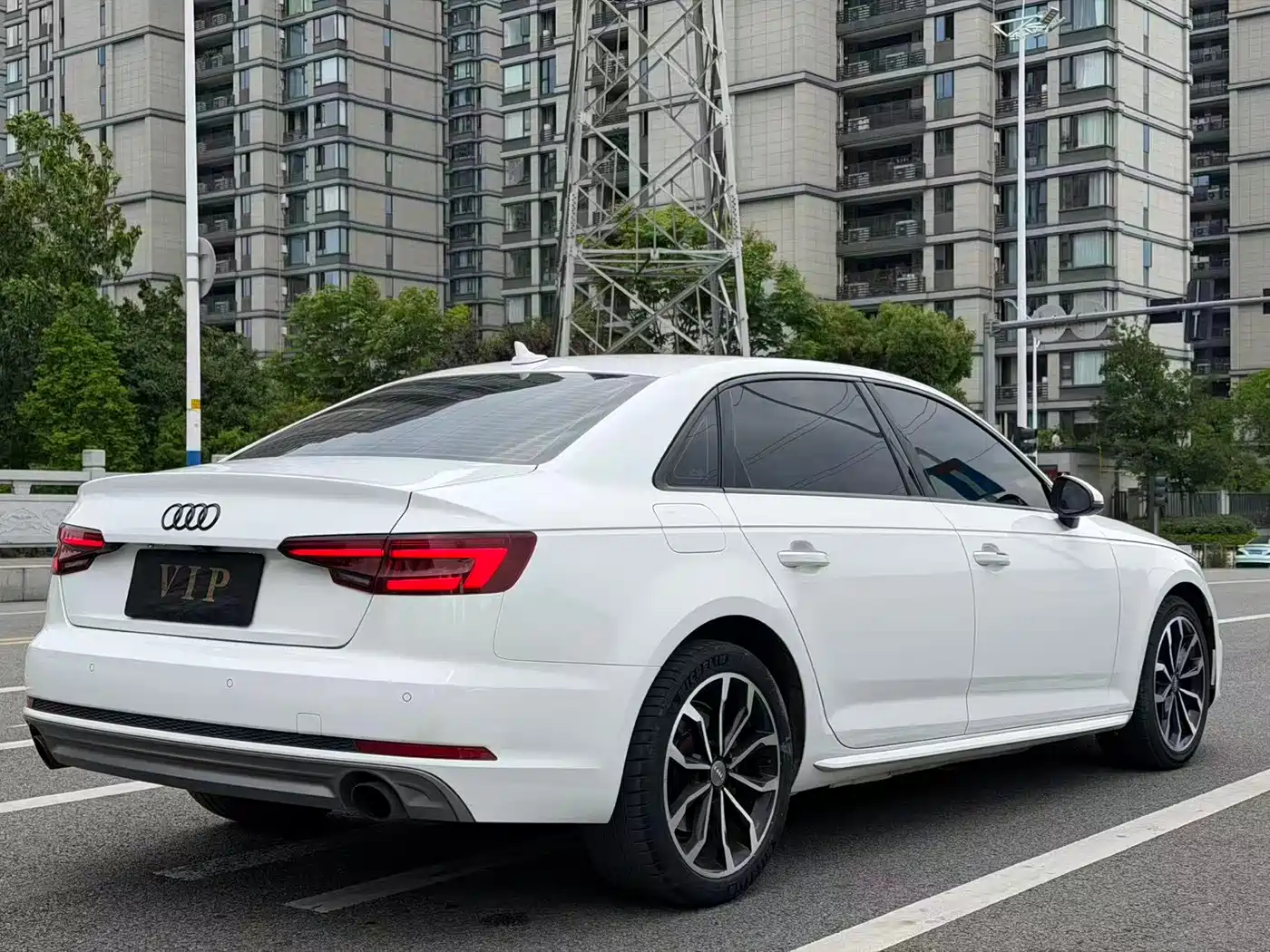 Audi A4L 2018 30th Anniversary 40 TFSI Fashion фото 5