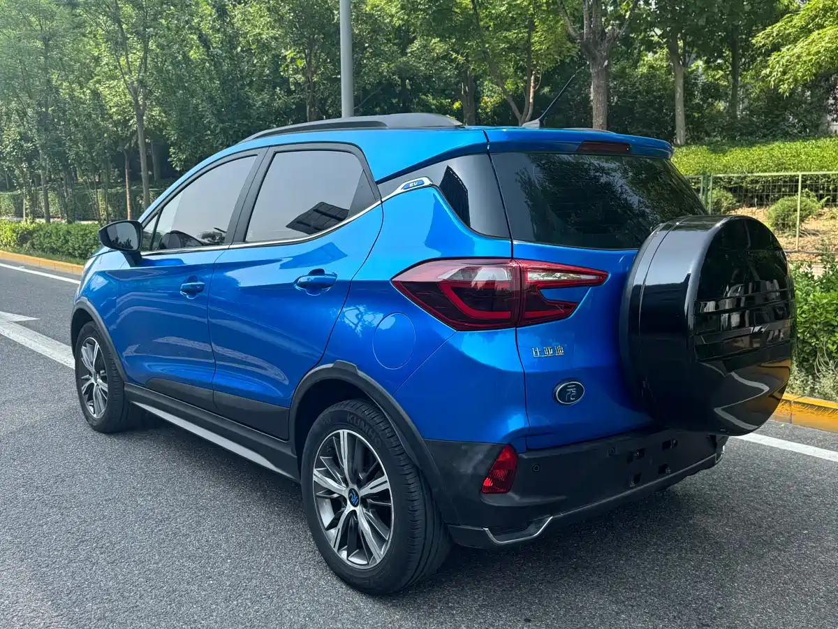 BYD Yuan New Energy 2018 EV360 Smart Connected Cool Edition фото 6