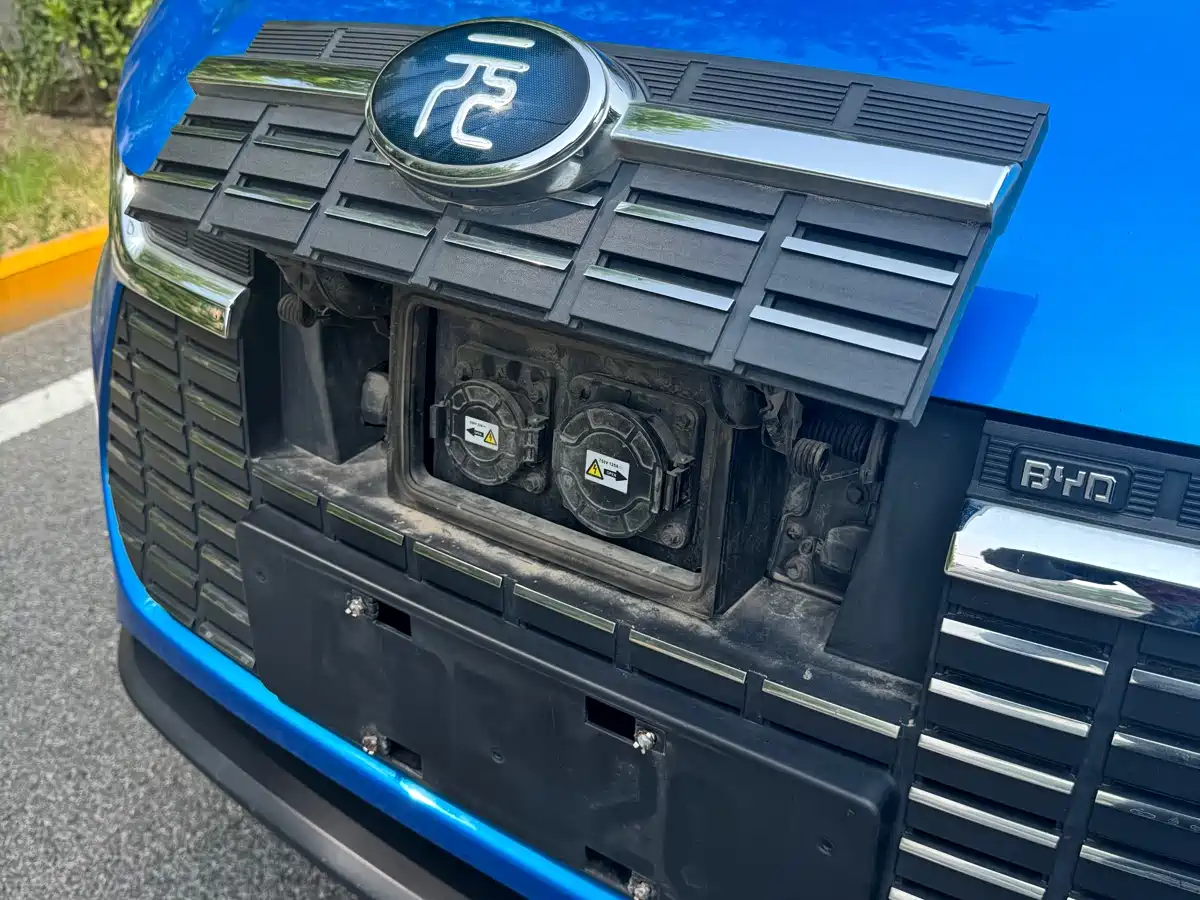 BYD Yuan New Energy 2018 EV360 Smart Connected Cool Edition фото 10