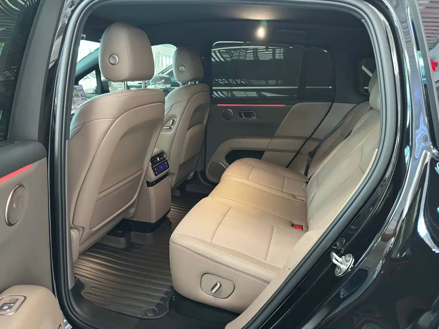 Li Auto i6 2026 2025 2WD Base Model