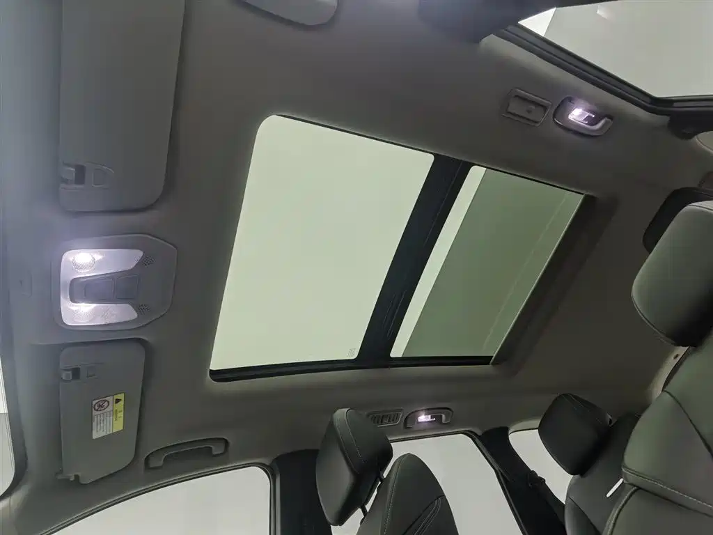 SAIC Maxus Maxus G50 2023 Model PLUS 1.5T Happiness Recommended Auto Cruise Edition фото 14