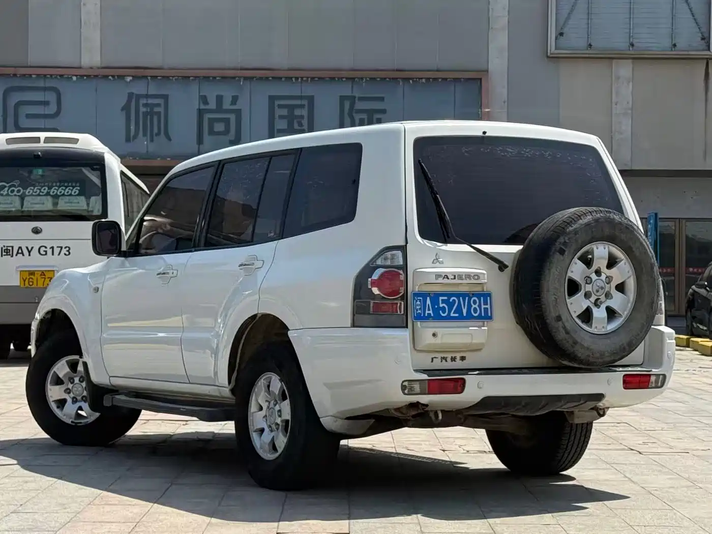 Mitsubishi Pajero 2011 Mitsubishi Pajero V73 3.0L MT GLS фото 10