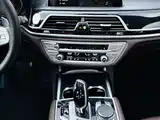 Фото 12 - BMW 7 Series