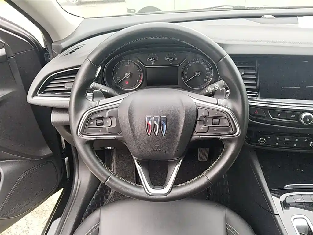 Buick Regal 2024 25T Ultra Comfort Edition фото 11