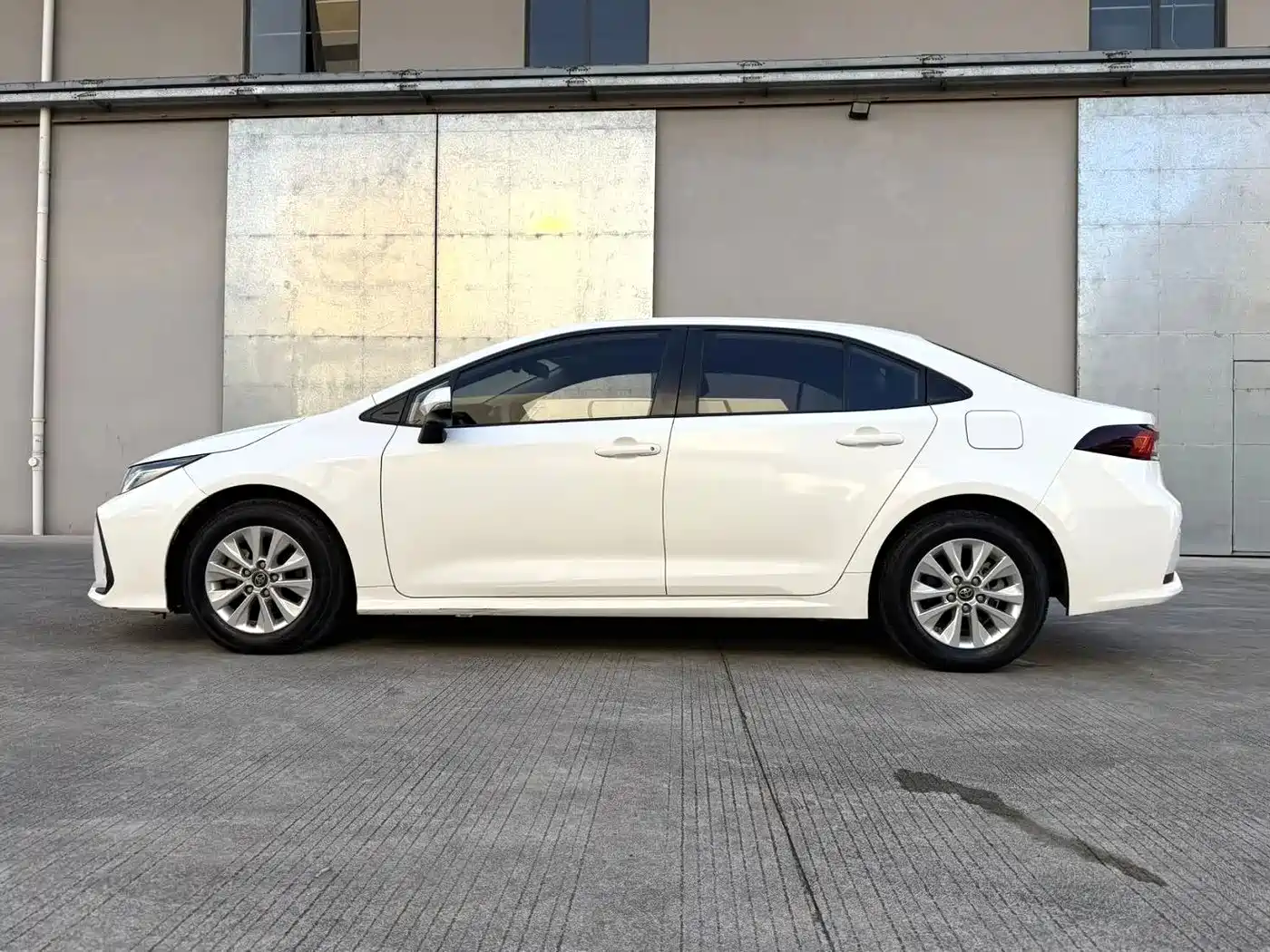 Toyota Corolla 2024 1.5L Pioneer Edition фото 12