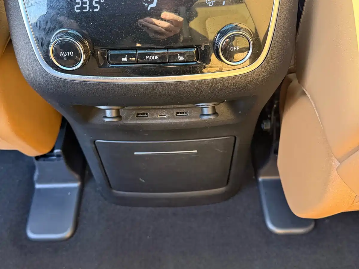 Li Auto Li ONE 2023 2021 Extended Range 6-Seater
