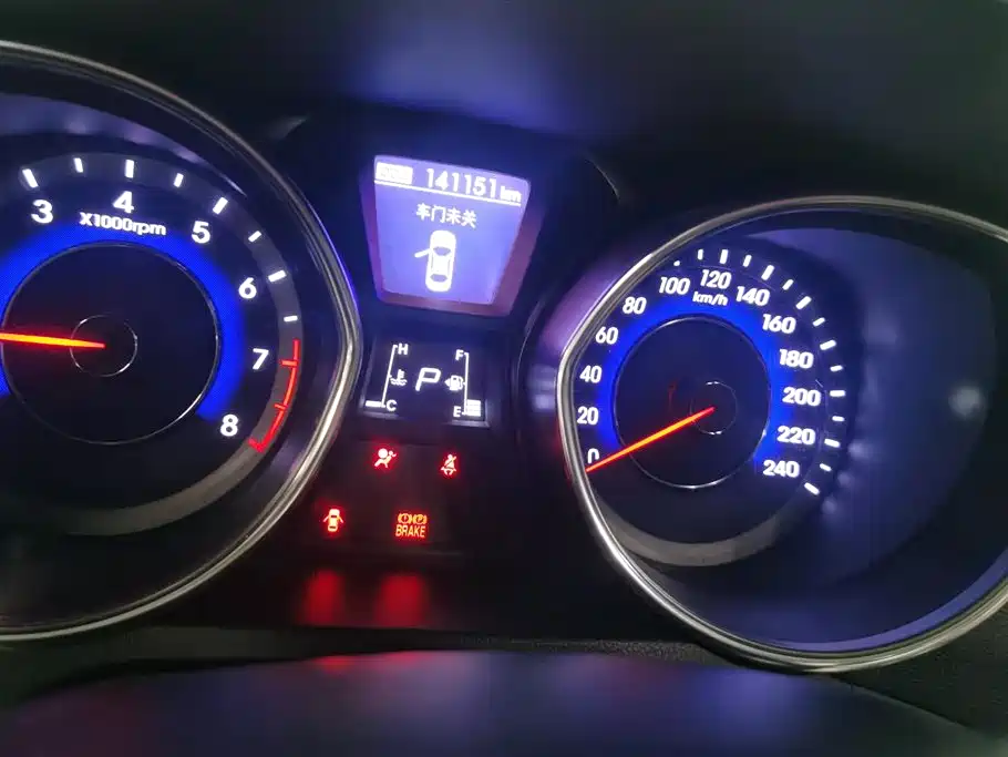 Hyundai Langdong 2015 1.6L Auto Premium фото 14