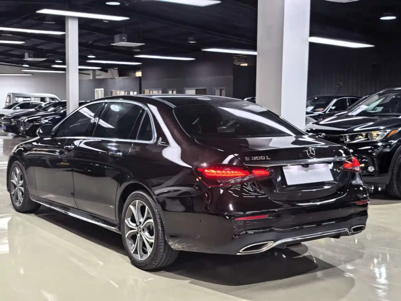 Mercedes-Benz E-Class 2021 E 300 L Sport Premium фото 10