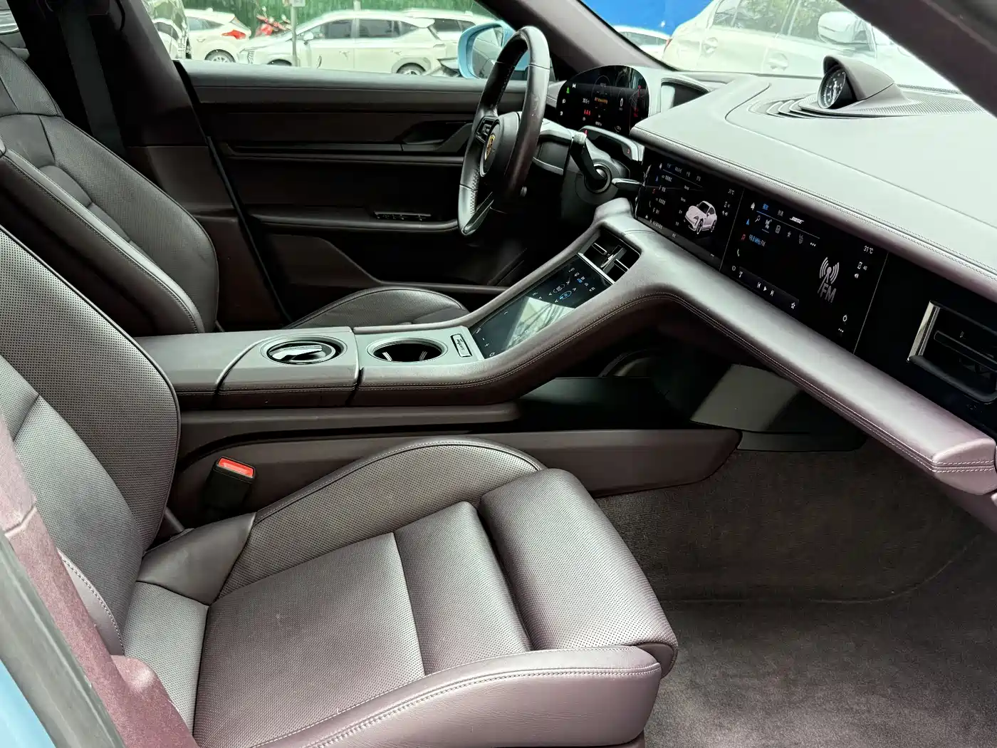 Porsche Taycan 2020 Taycan фото 14