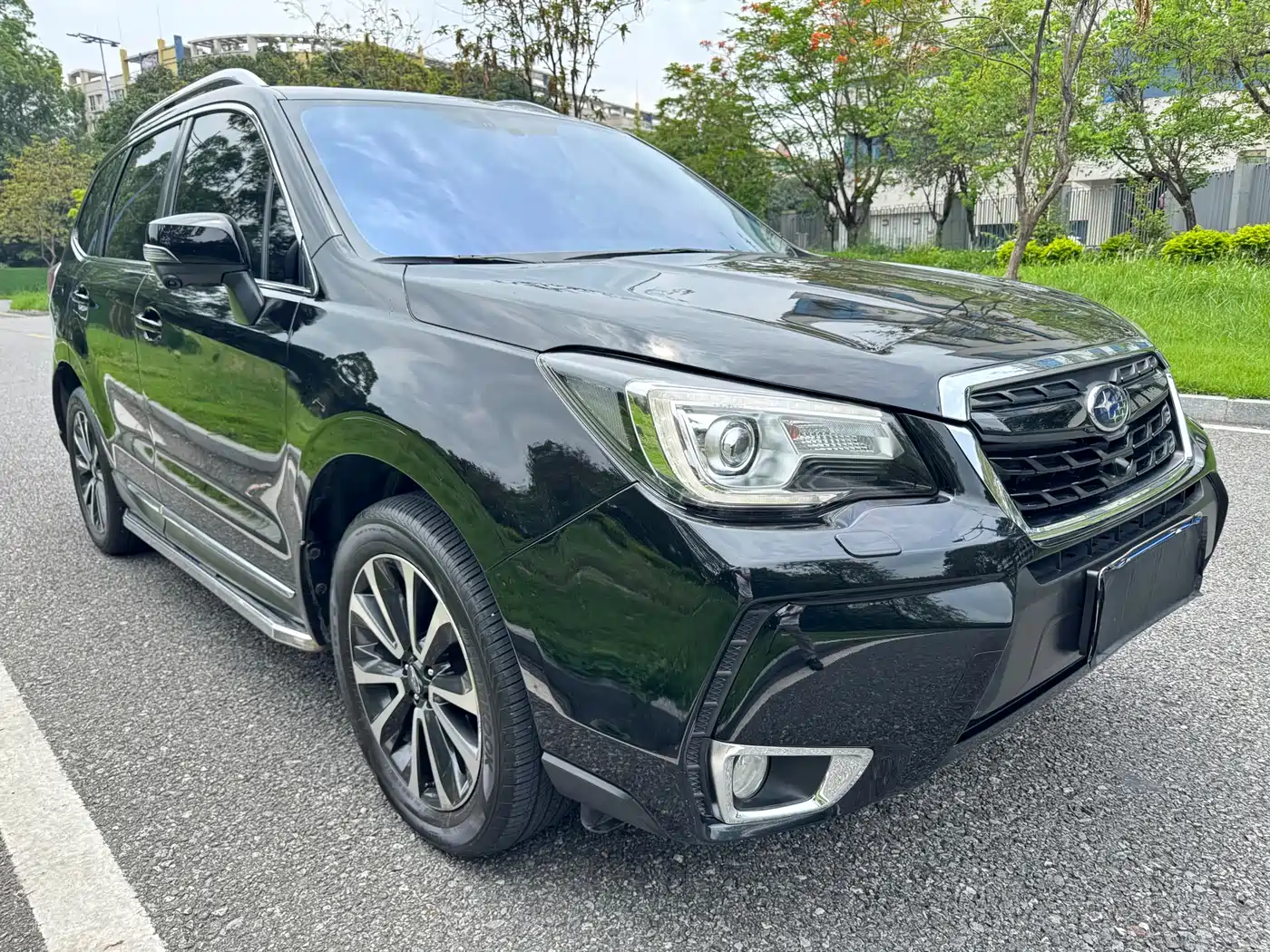 Subaru Forester 2018 2.0i Fashion Navigation Edition фото 3