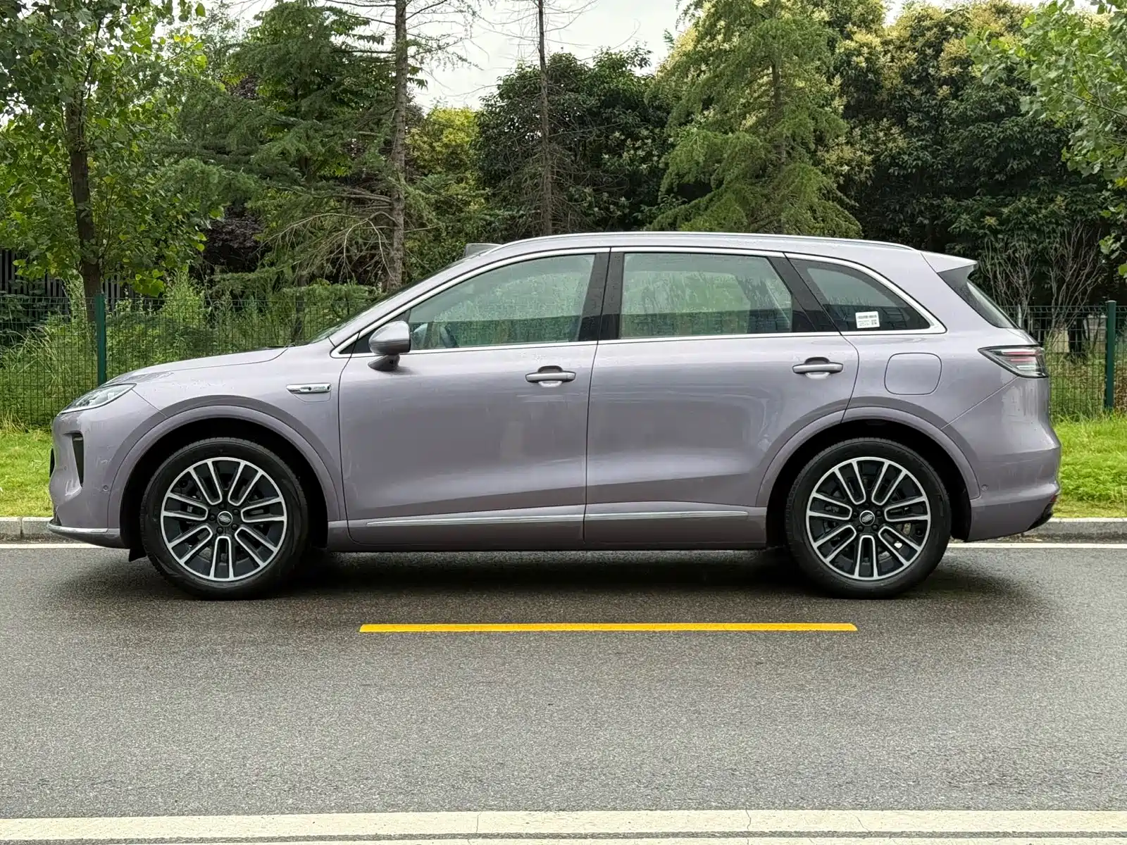 صورة 17 - Shangjie SUV