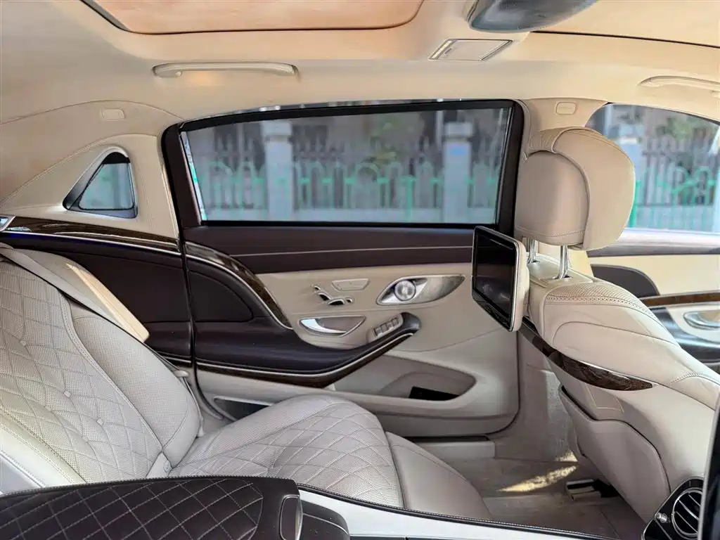 Mercedes-Benz Maybach S-Class 2015 S 600 фото 11