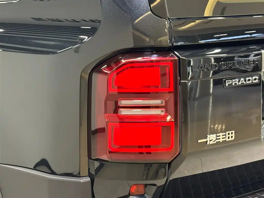 Toyota Prado 2024 2.4T All-Terrain TX Edition 5-Seater фото 8