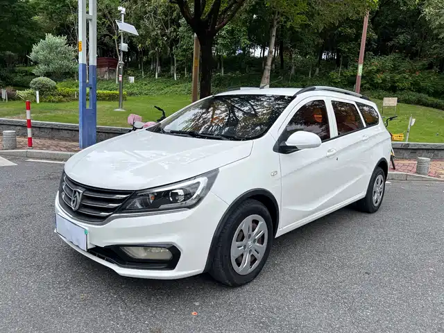 Baojun Baojun 310W 2017 1.5L Manual Comfort China V