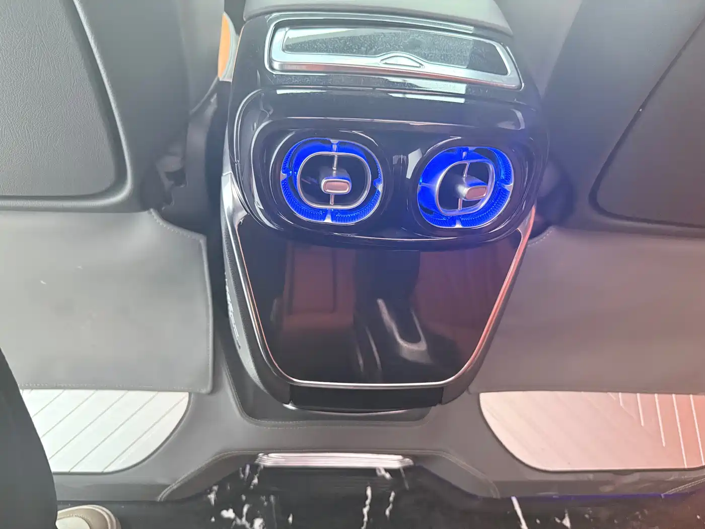 Mercedes-Benz Vito 2021 2.0T Business Edition 7-seater фото 19