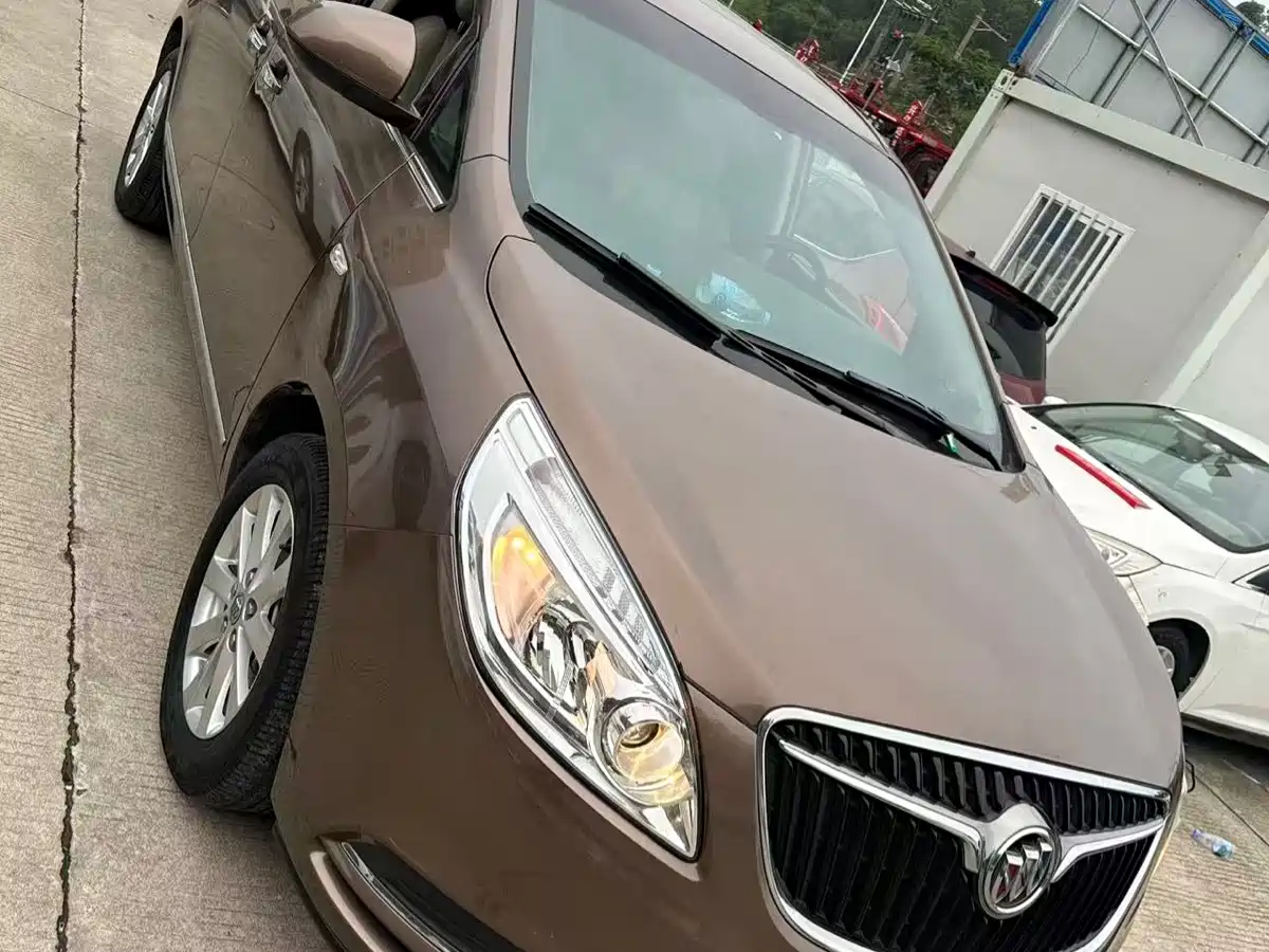 Buick GL8 2018 28T Luxury Model China VI фото 3