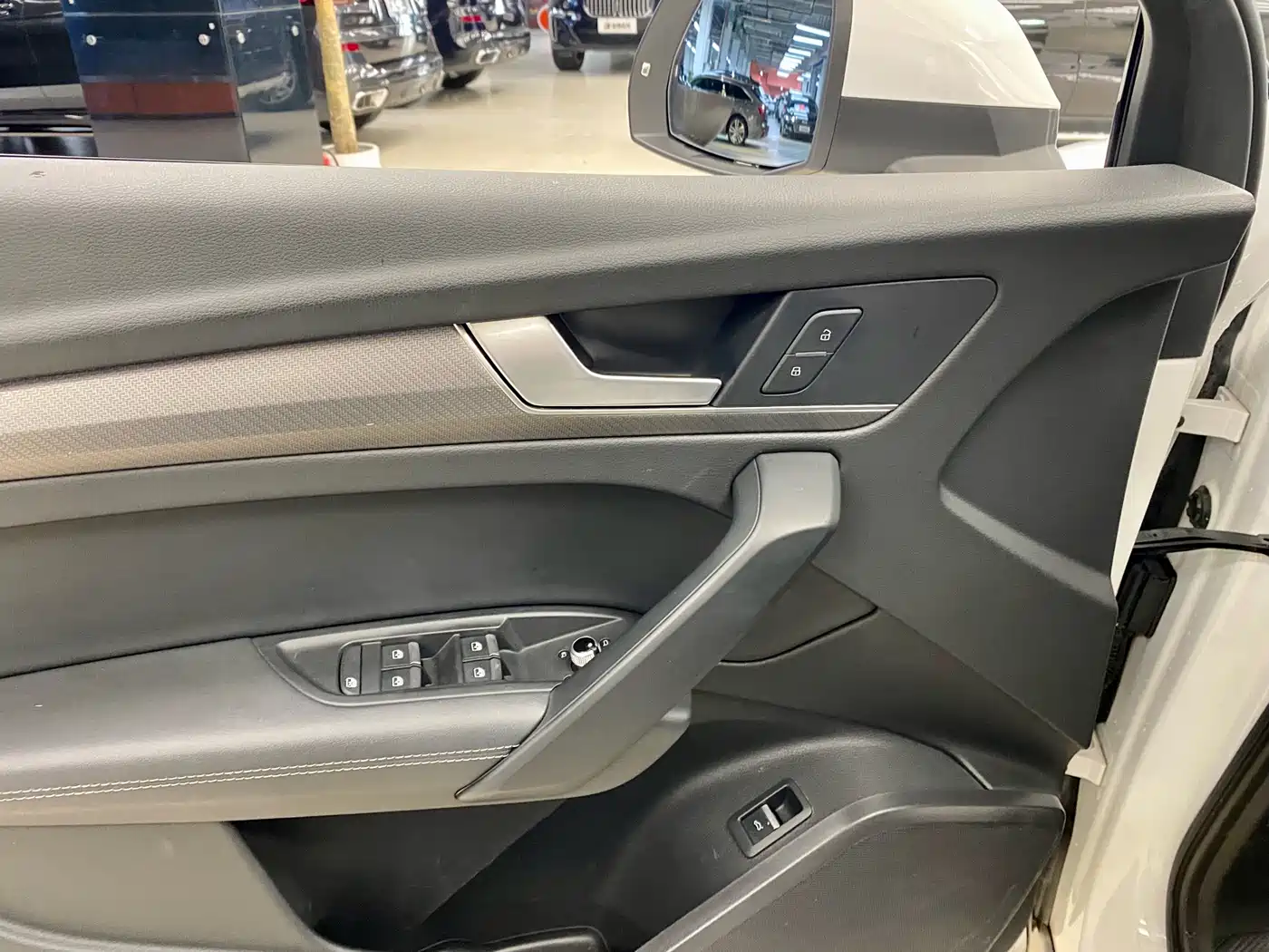 Audi Q5L 2022 40T Luxury Dynamic фото 10