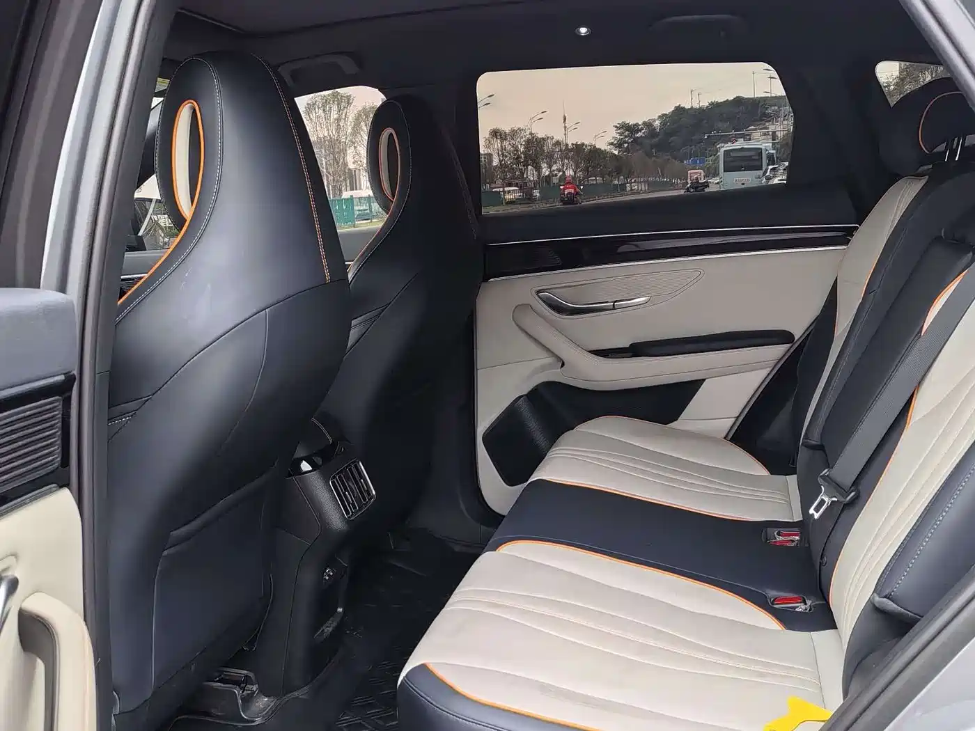 BYD Song PLUS PHEV 2021 DM-i 110KM Flagship PLUS фото 14