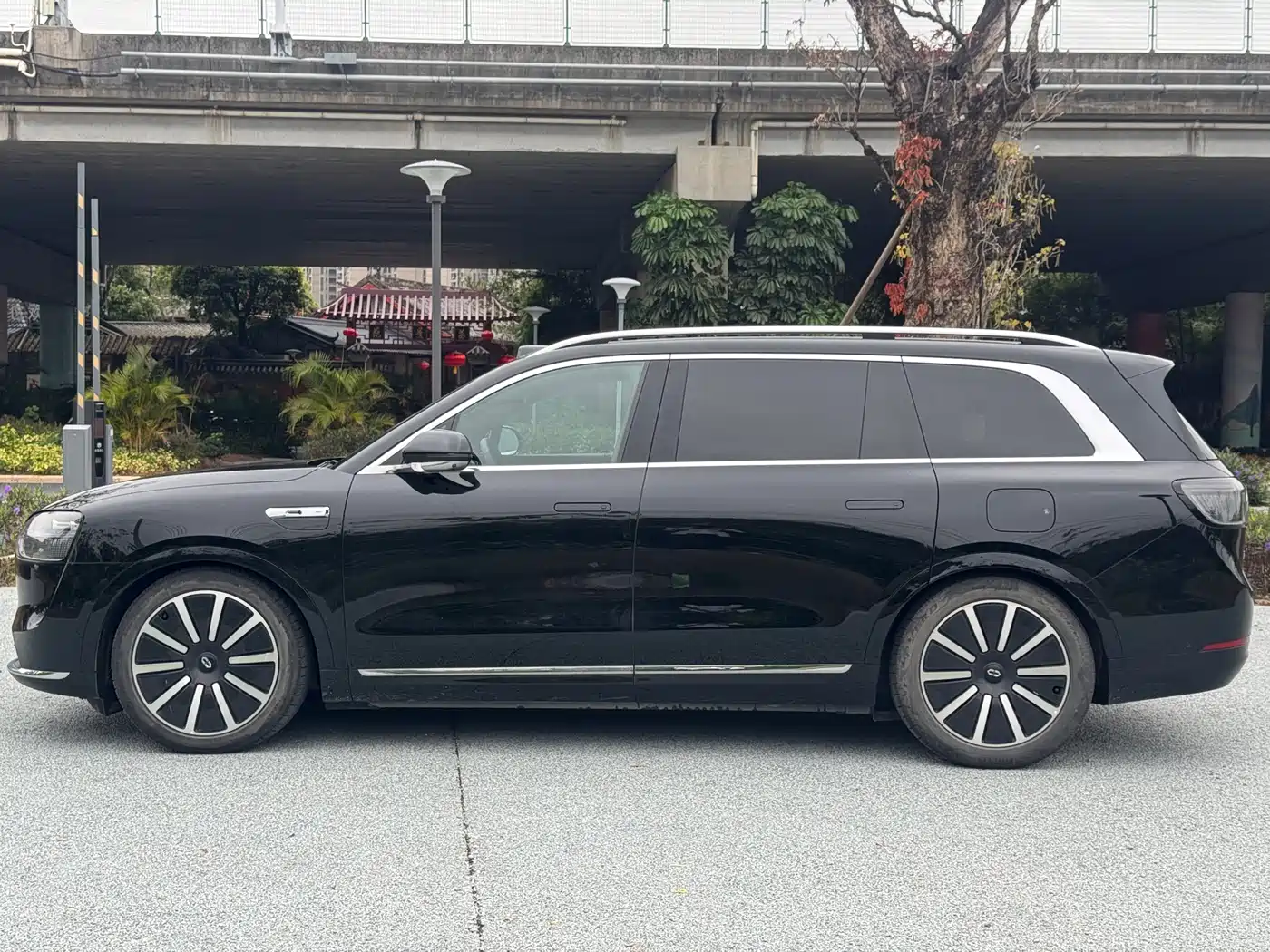 AITO Wenjie AITO M9 2024 Extended Range Ultra 42kWh 6-Seater фото 7