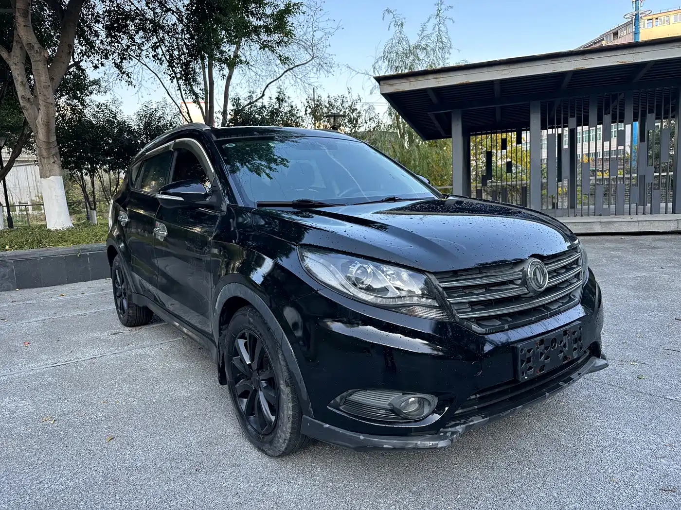 Dongfeng Fengguang Fengguang 580 2016 2016 Model 1.5T Manual Comfort Version