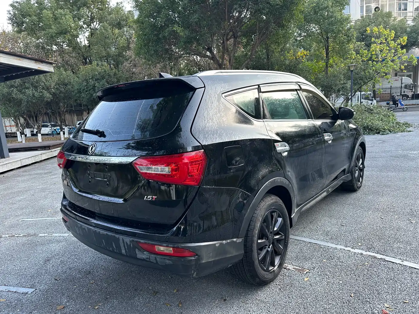 Dongfeng Fengguang Fengguang 580 2016 2016 Model 1.5T Manual Comfort Version