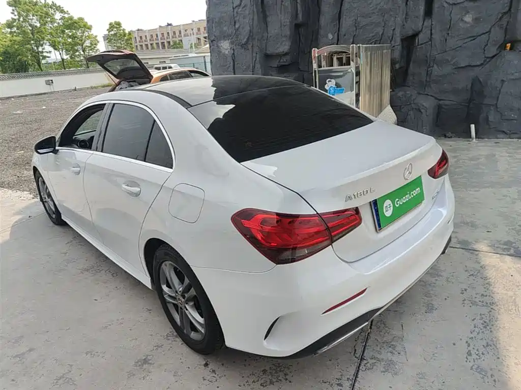 MERCEDES-BENZ CLASS A