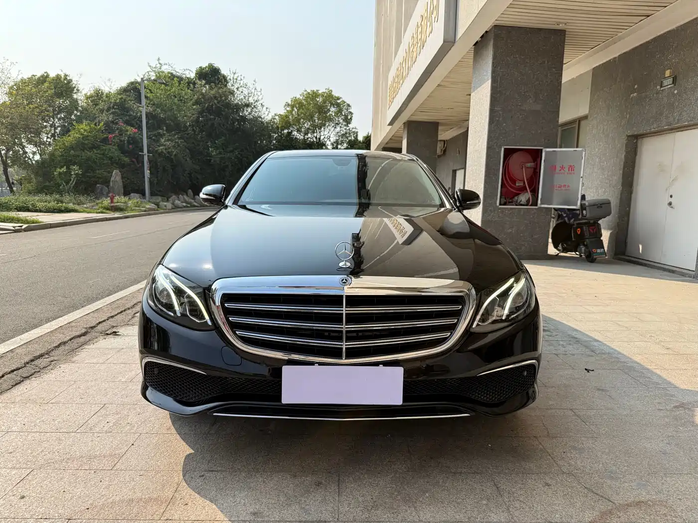 Mercedes-Benz E-Class 2019 E 200 L Sport фото 2