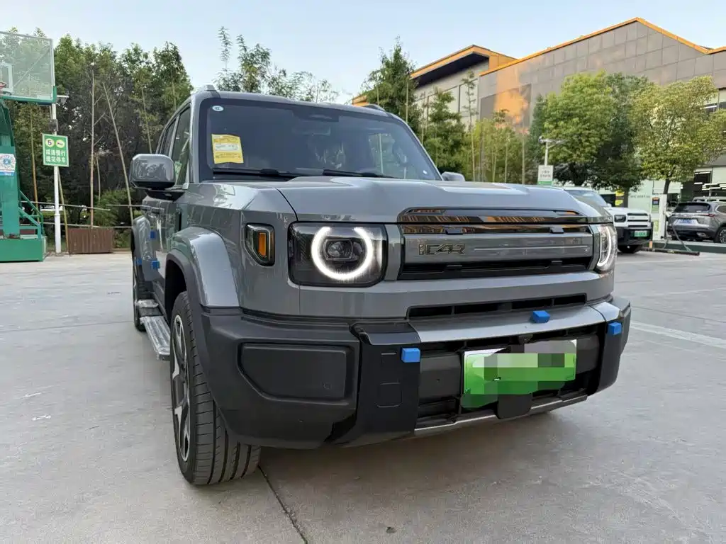iCAR V27 2026 2026 200KM AWD Falcon 500